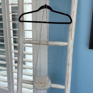 Elegant White Chain Shoulder Bag